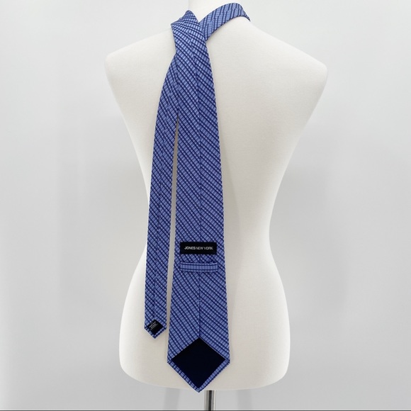 Jones New York 100% Silk Tie - Picture 2 of 3